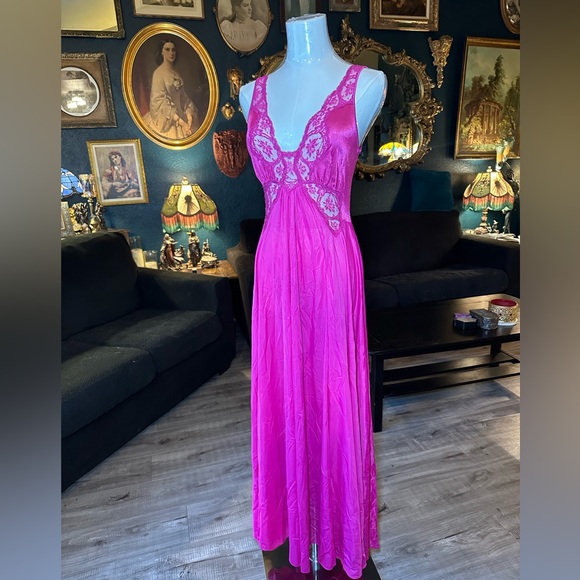 Vintage Olga Nightgown Slip Dress – Style 9297, Size Small